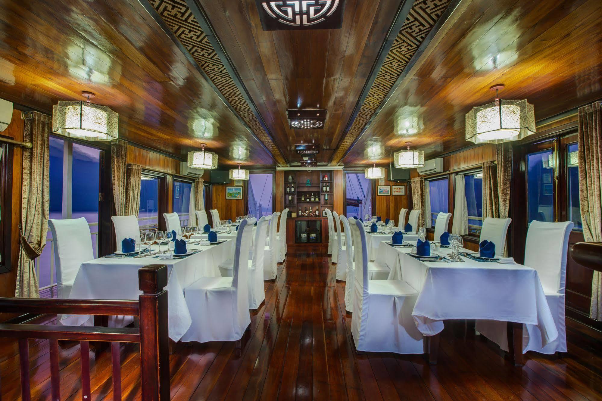 Flamingo Luxury Cruises Hotel Ha Long Exterior photo