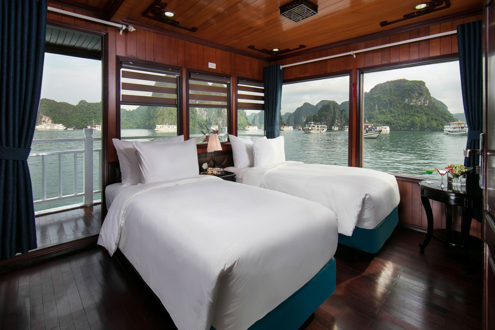 Flamingo Luxury Cruises Hotel Ha Long Exterior photo