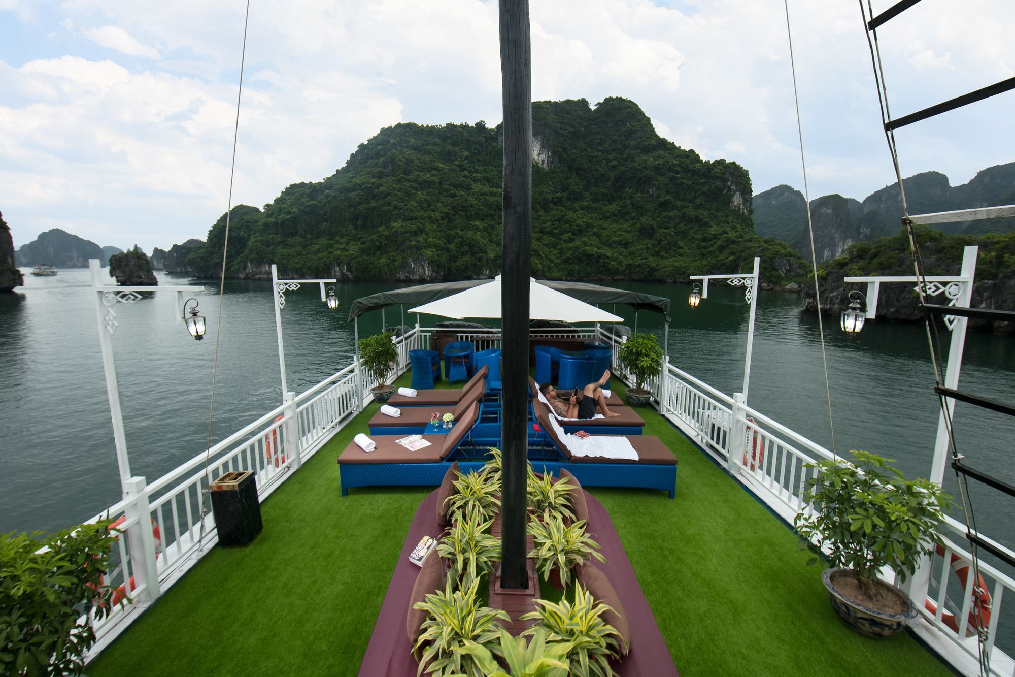 Flamingo Luxury Cruises Hotel Ha Long Exterior photo